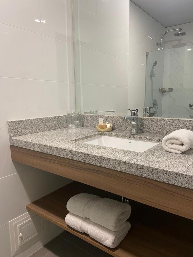 Del Prado Hotel ليما المظهر الخارجي الصورة